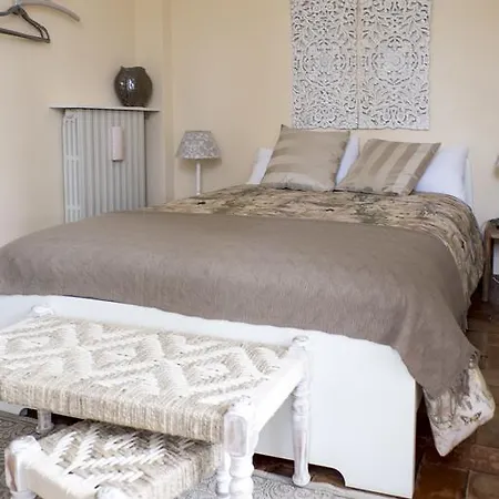 & Breakfast Angela Felino