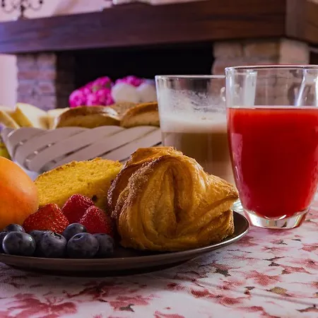 & Breakfast Angela