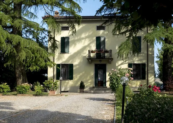 & Breakfast Angela Felino